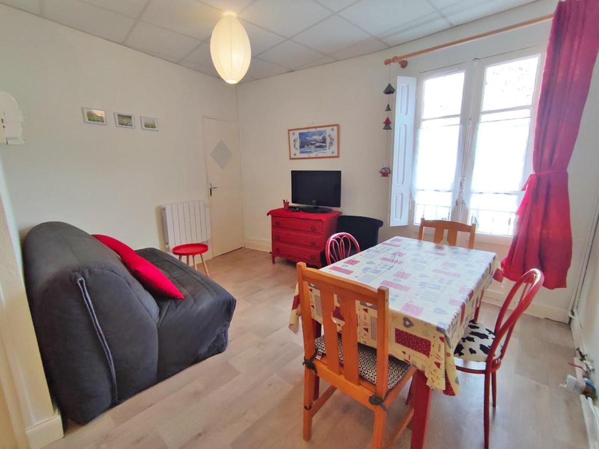 Les 3 Renards, T2 Bis, Parking, Centre Luchon, Casier A Skis, 4 Personnes Bagnères-de-Luchon Exterior foto